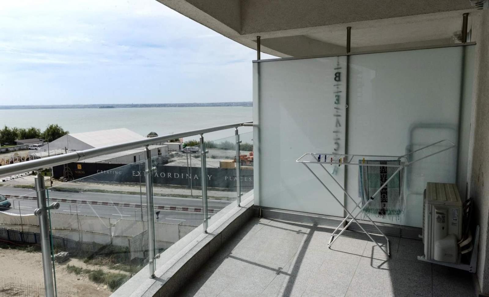 Casa Del Mar White * Mamaia